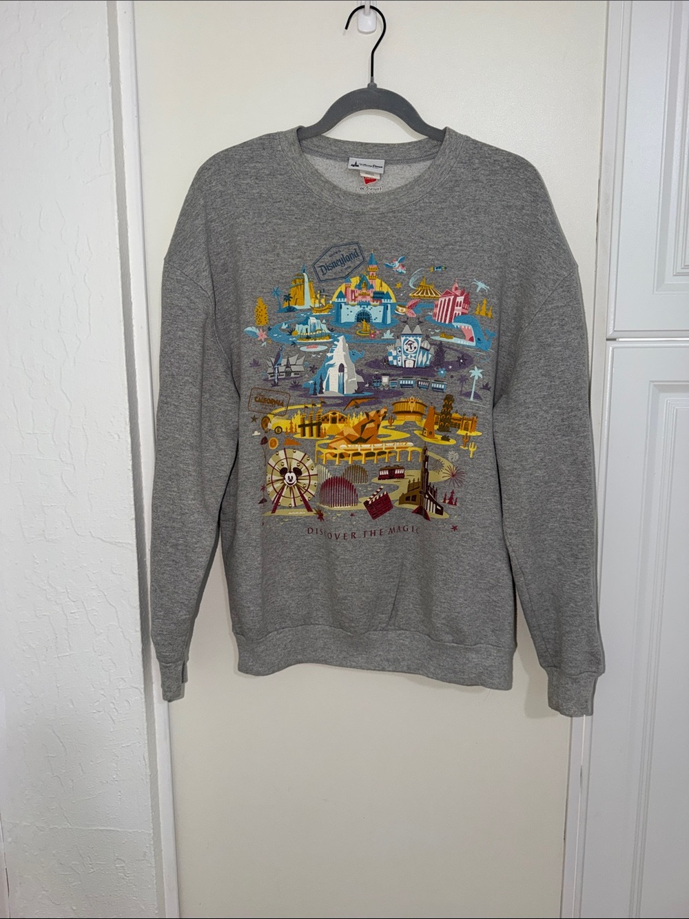 Disney "Discover the Magic" Disneyland Resort Vintage Gray Sweatshirt | L